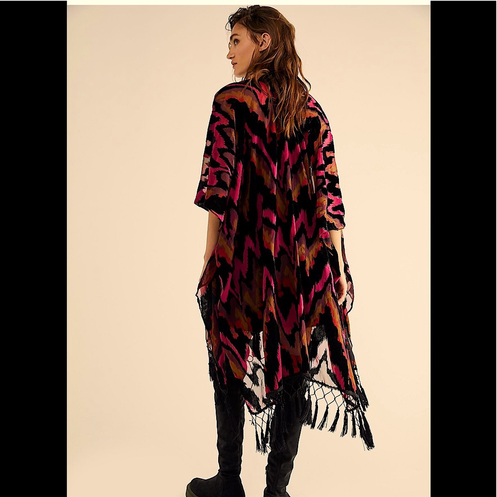 NWT! Free People Dripping Velvet Burnout Kimono OS